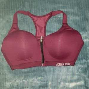 Victoria secret sports bra 34DD